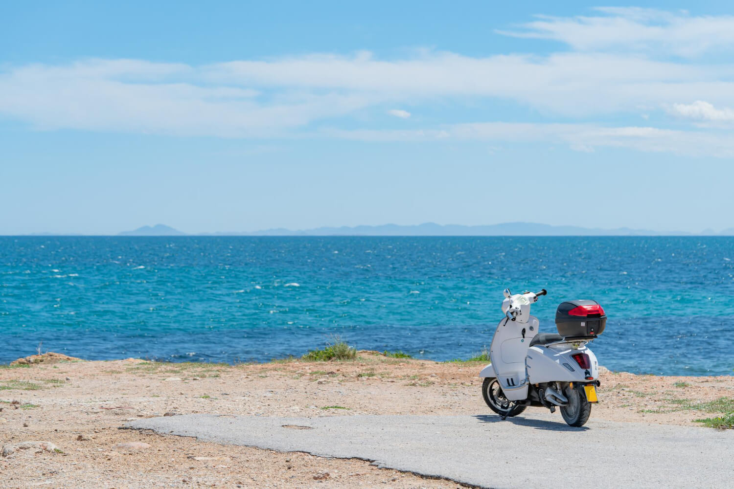 rent a scooter santorini